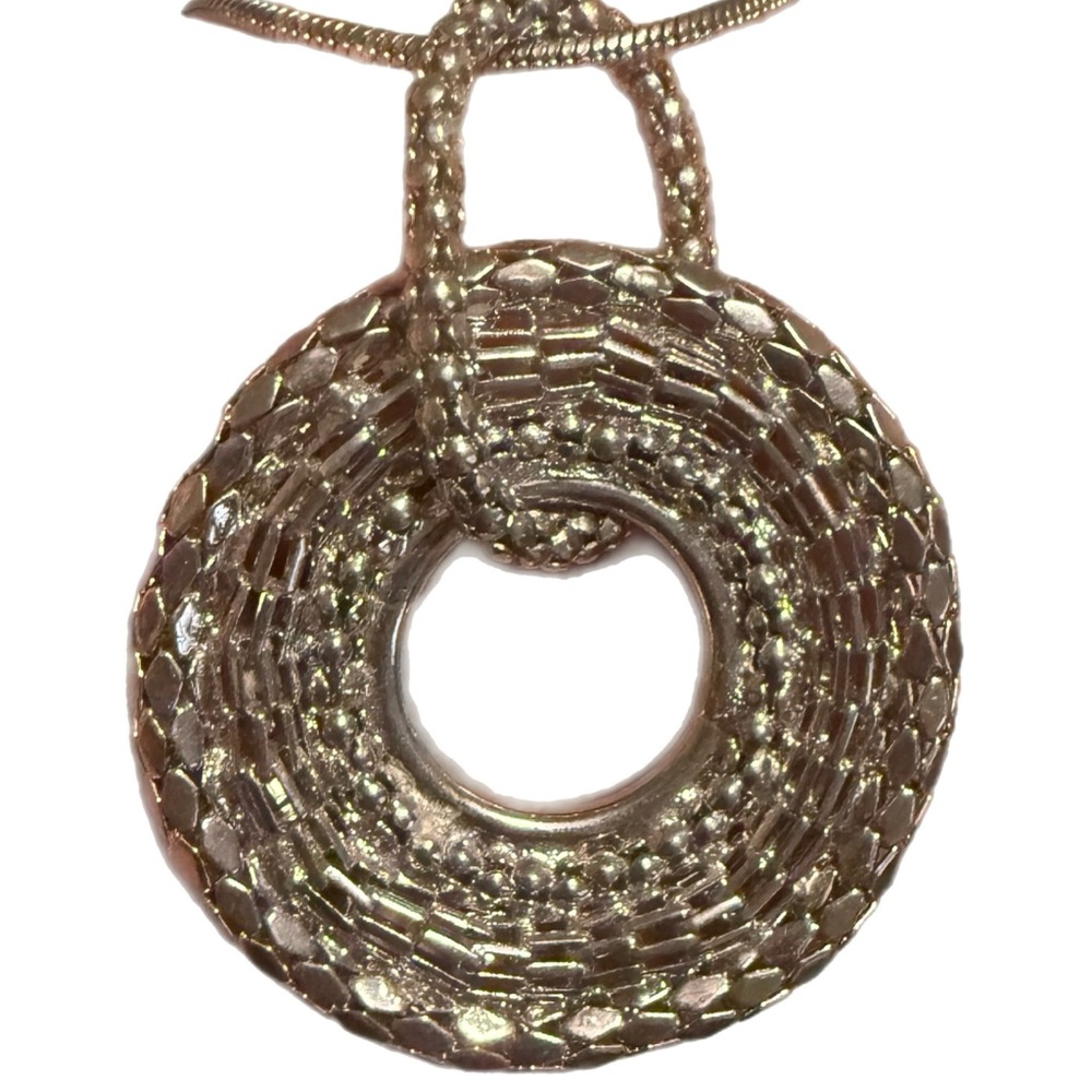Elegant Silver Toned Pendant Necklace